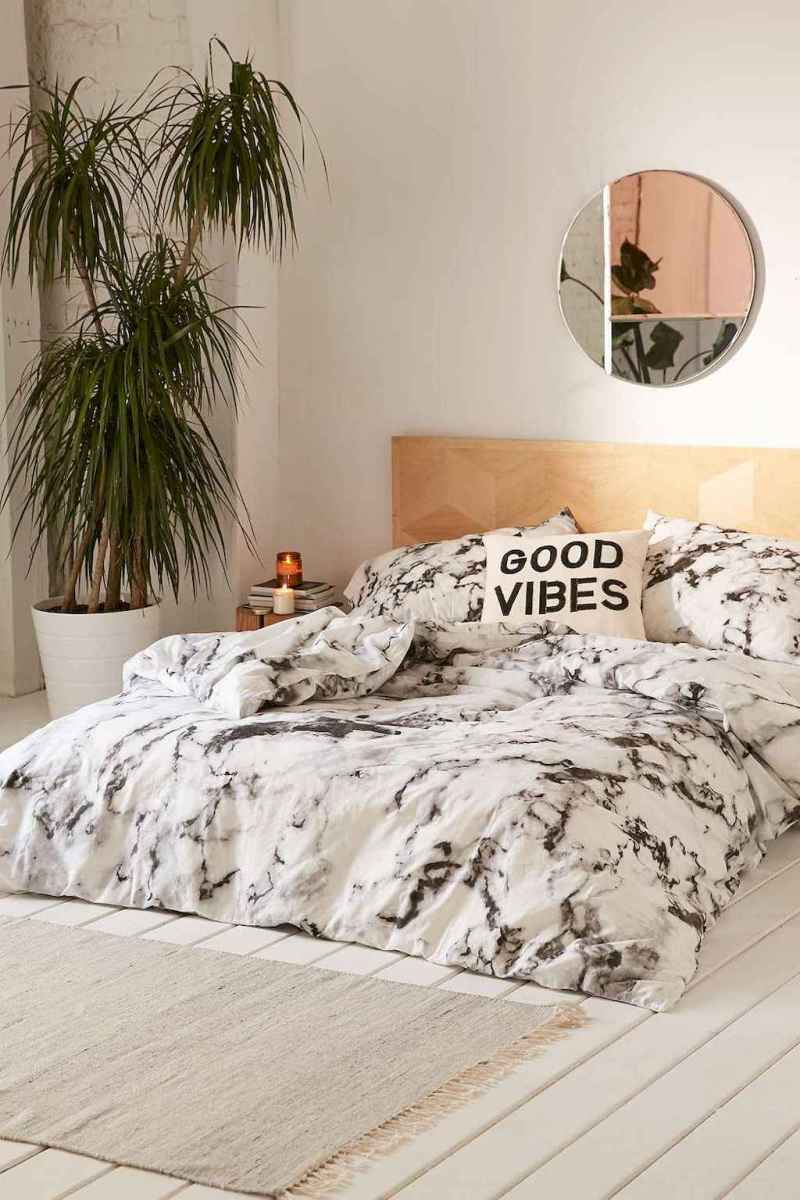Minimalist Bedroom Ideas: Bed Platform Ideas