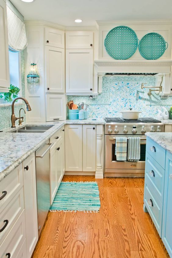 Kitchen Colors Ideas: Cool Beachy Aqua