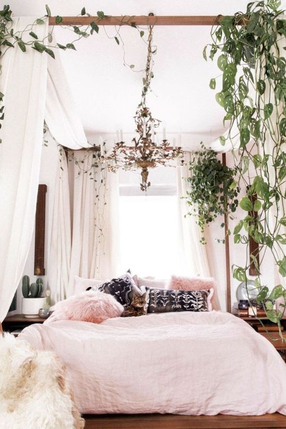 Romantic Bedroom Ideas: Chic Bohemian Bedroom