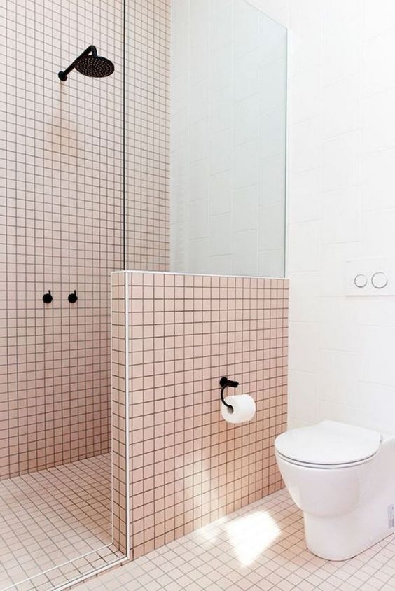Small Bathroom Ideas: Soft Pinkish