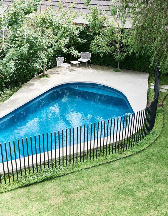 pool fence 12