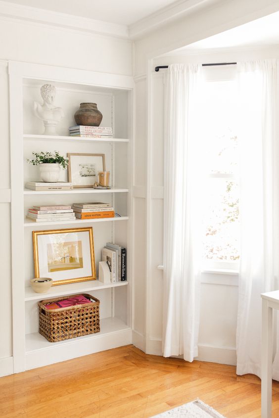 Living Room Shelves Ideas 16