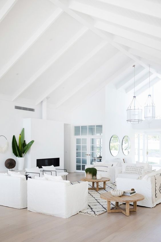 White Living Room Ideas 16