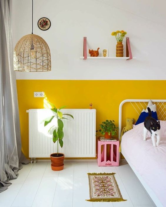 Yellow Bedroom Ideas 17