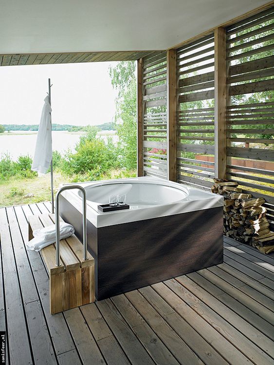 Backyard Hot Tub Ideas: Captivating Rustic Decor