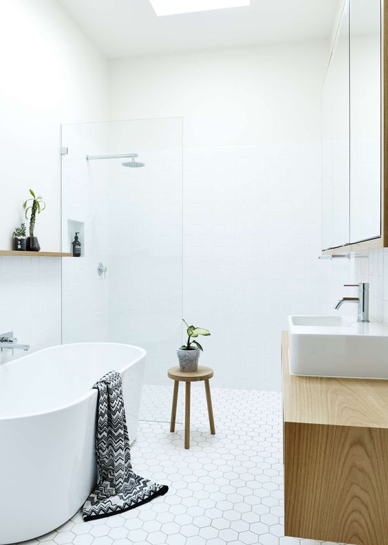 Bathroom Bathtub Ideas: Stunning Freestanding Tub