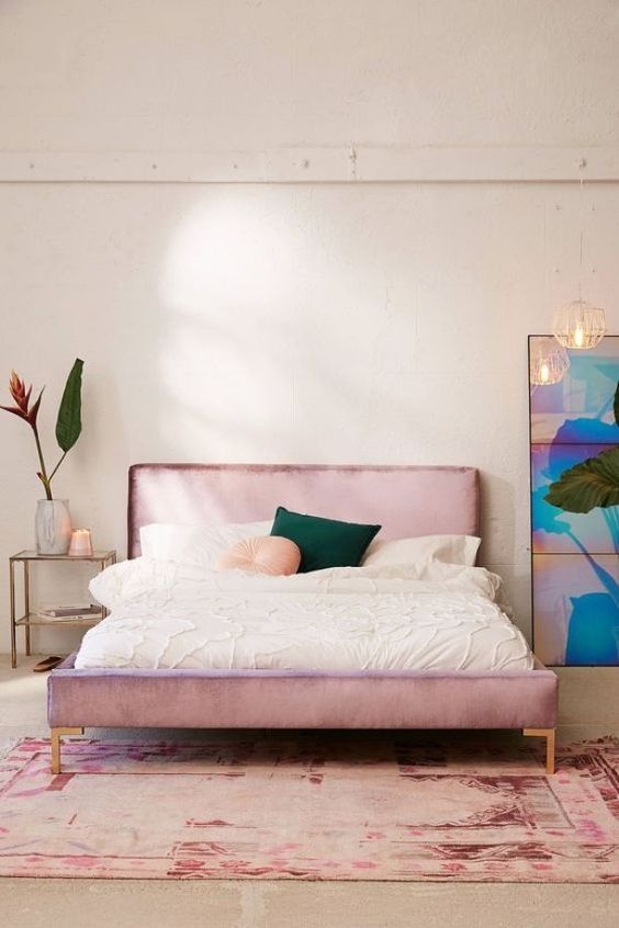 Cozy Bedroom Ideas: Elegant Pink Decor