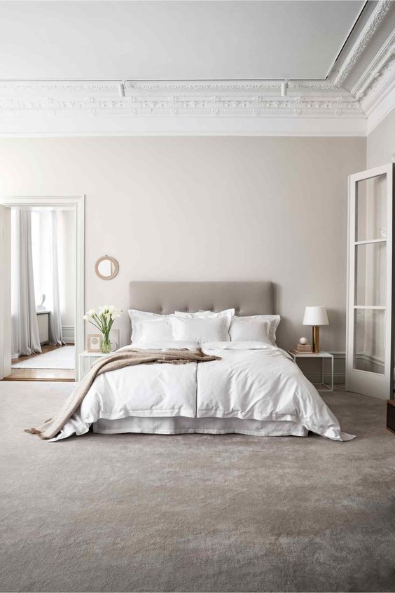 Cozy Bedroom Ideas: Stunning Neutral Shade