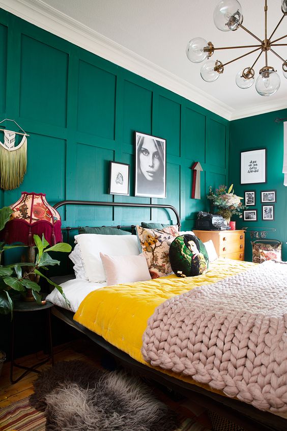 Green Bedroom Ideas: Colorful Eclectic Look