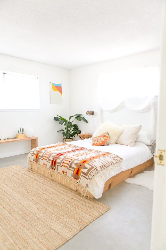 Minimalist Bedroom Ideas: Striking Pop Color