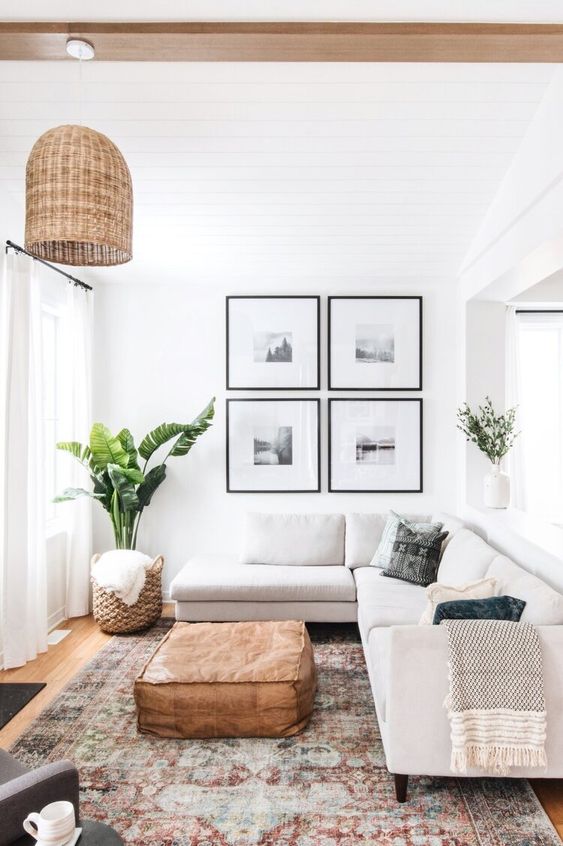 Minimalist Living Room Ideas: Simple and Chic