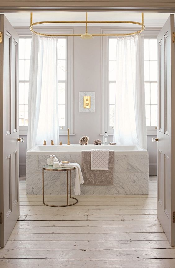 Bathroom Themes Ideas: Classic Yet Modern