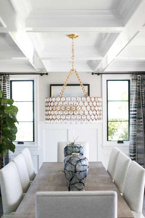 Elegant Dining Room Ideas: Modern Rustic Look