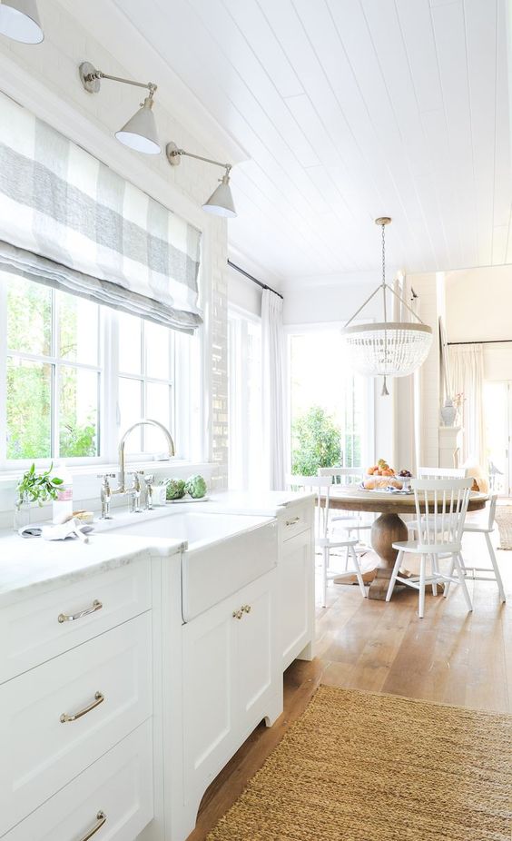 Kitchen Window Ideas: Breathtaking Farmhouse Design