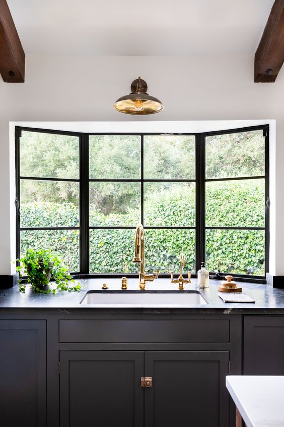 Kitchen Window Ideas: Elegant Bay Windows