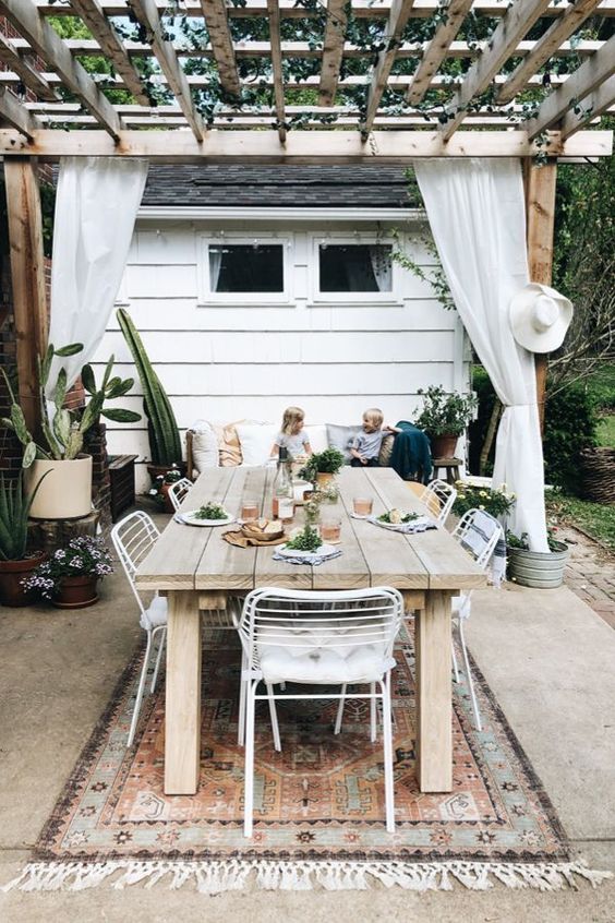 Patio Table Ideas: Rustic Wooden Table