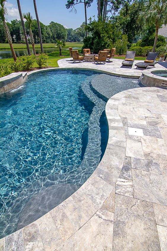 Backyard Pool Ideas: Stunning Big Pool