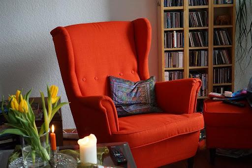 Four Hacks to Make Your Tiny Living Room Appear Spacious